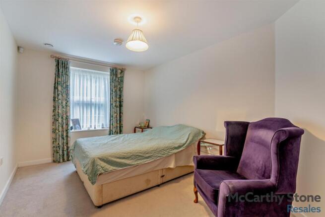 2 bed Apartment for sale Image 10