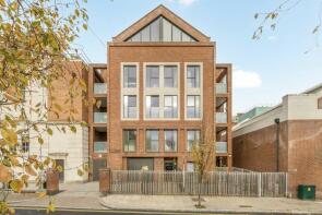 9, Dauphine House, Salisbury Street, London W3 8NW