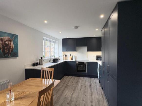 Three Winds - Kitchen Diner (1).jpg