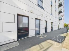 8, 61 71 Beaumont Court, Victoria Avenue, Southend-on-sea SS2 6EB