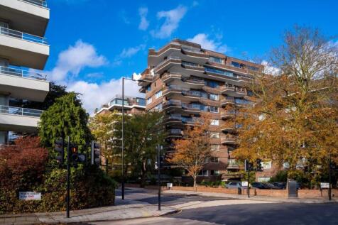 Avenue Road, London