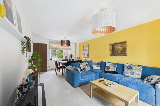 4 bed Detached for sale Image 5