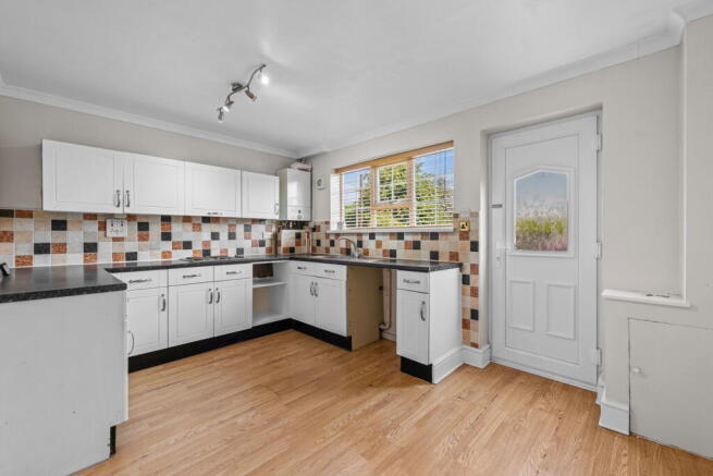 2 bed Terraced for sale Image 7
