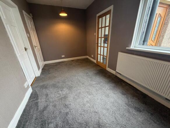 3 bed Terraced to rent Image 5