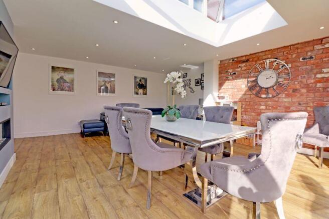 Family Kitchen Diner