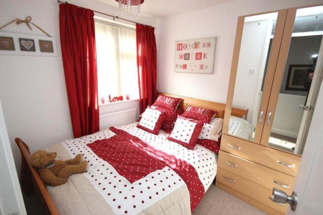 BEDROOM 2