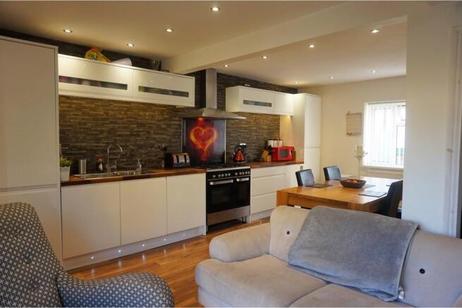 Kitchen / Breakfast