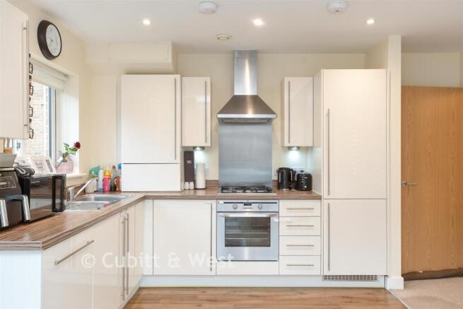 Kitchen Lounge/Dining