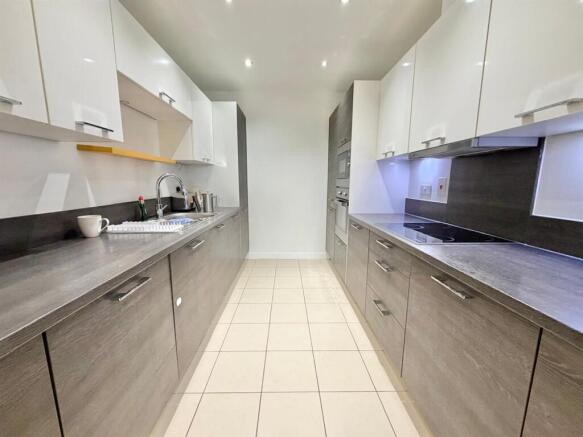 Davidson Frost-Wellings, DFW Lacey Drive, Kitchen3