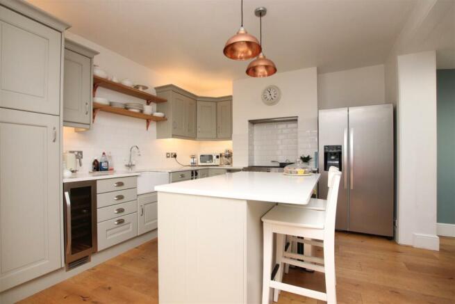 Kitchen..JPG