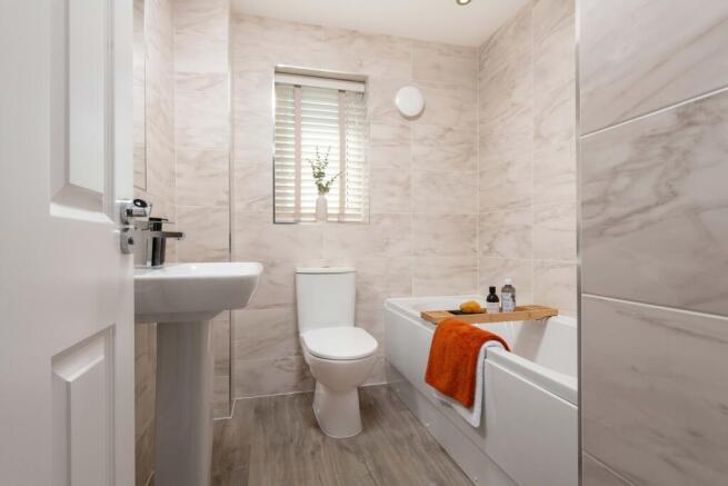 4 bed Detached for sale Image 9