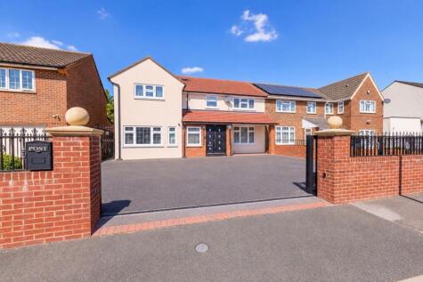 High Street, Langley, SL3
