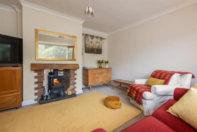 Manor Park 18 Sitting Room-1.jpg