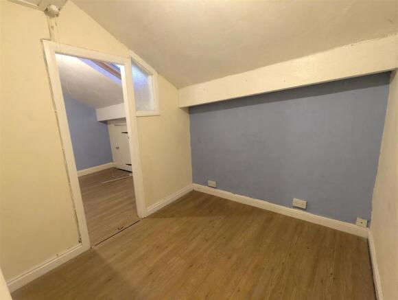 2 bed House for sale Image 5