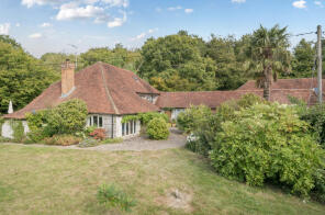 Fullers Croft, Brightling Road, Woods Corner, Heathfield TN21 9LL