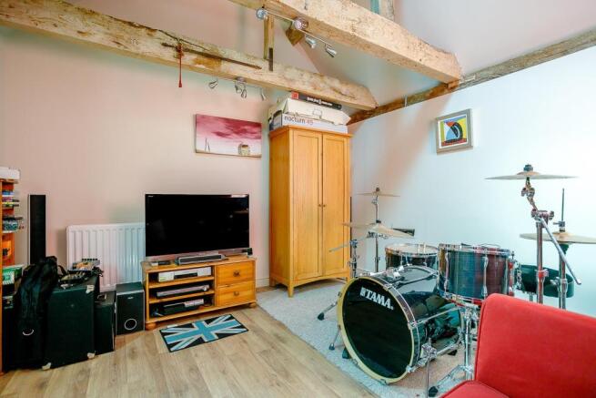 8390529-interior19-800.jpg