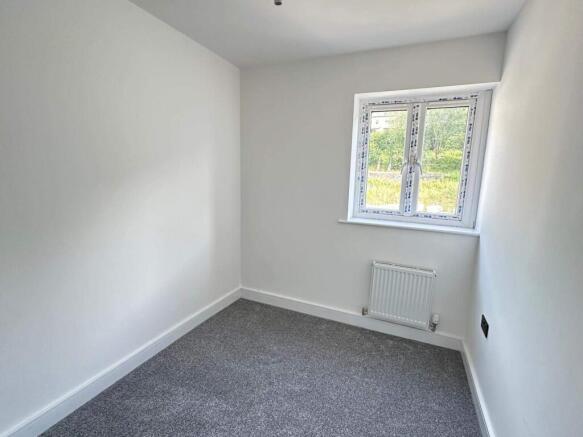 3 bed Terraced for sale Image 12