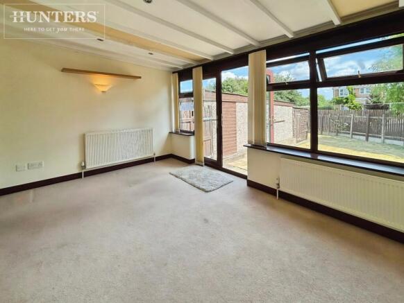 2 bed Semi-Detached Bungalow for sale Image 10