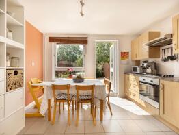 4, Singleton Close, Tooting, London SW17 9JY