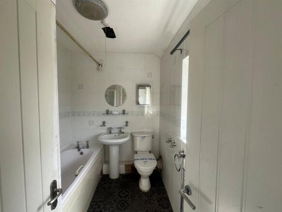 2 bed Semi-Detached for sale Image 4