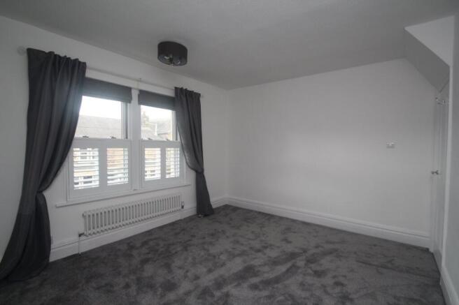 3 bed House to rent Image 7
