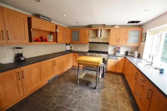 Dining kitchen