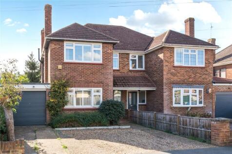 Havers Avenue, Hersham, KT12