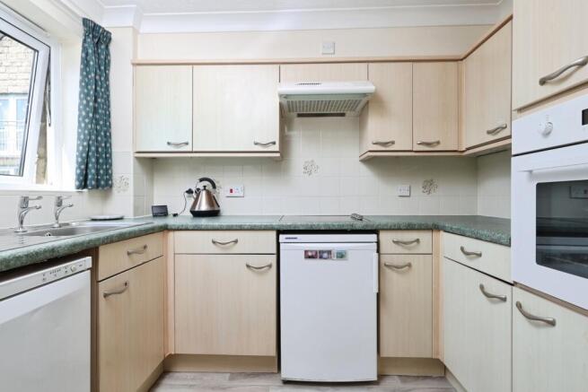 1 bed Apartment for sale Image 8
