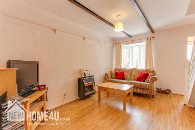 LOUNGE:
