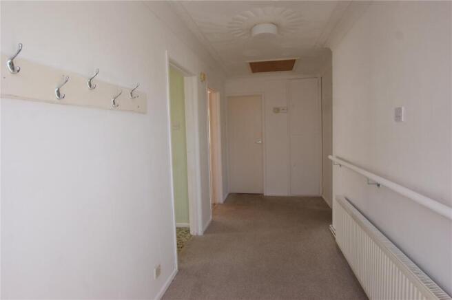 Rectory Avenue, Corfe Mullen, Wimborne, Dorset, BH21 photo 4
