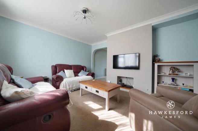 St. Johns Avenue, Sittingbourne - Lounge