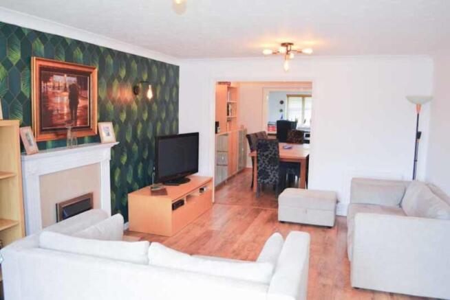 18, Robinson Way, Burbage photo 4