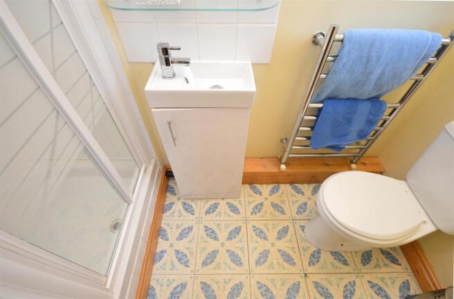 Shower Room.JPG