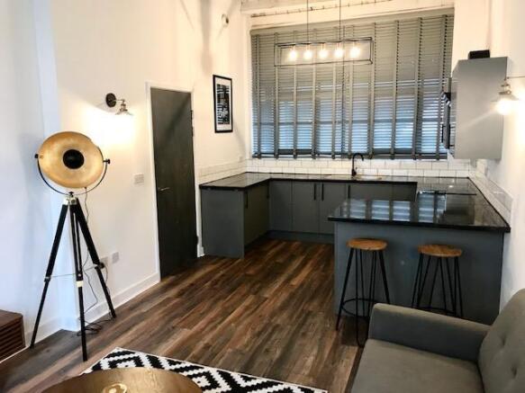 Kitchen Pic 2 (1).jpg