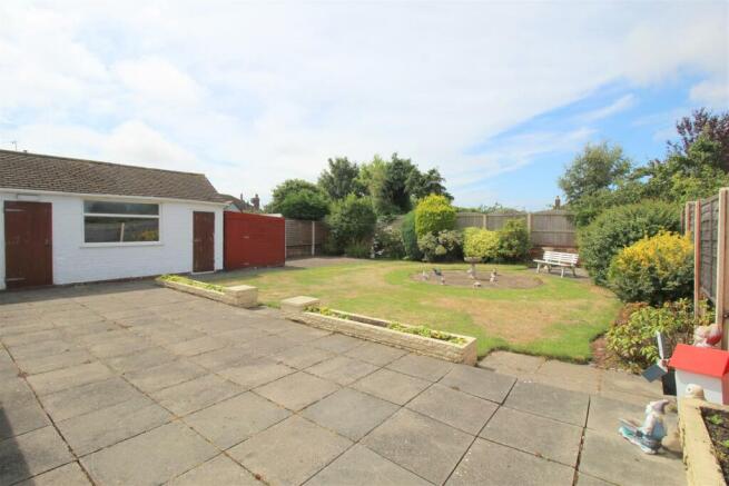 Poulton Avenue, 44,  outside 2.JPG