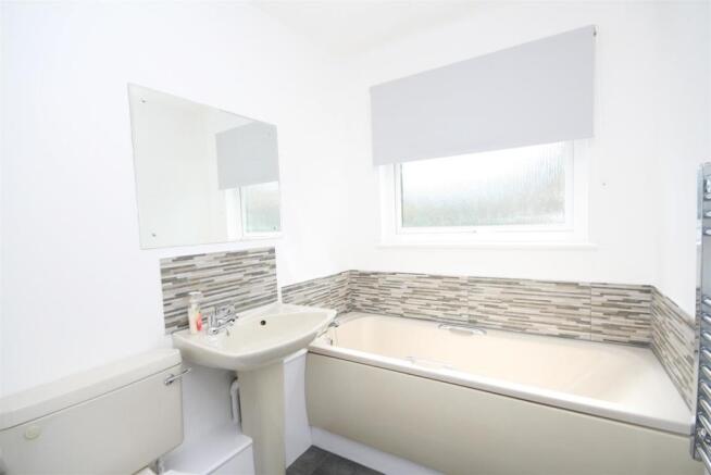 Bathroom.JPG