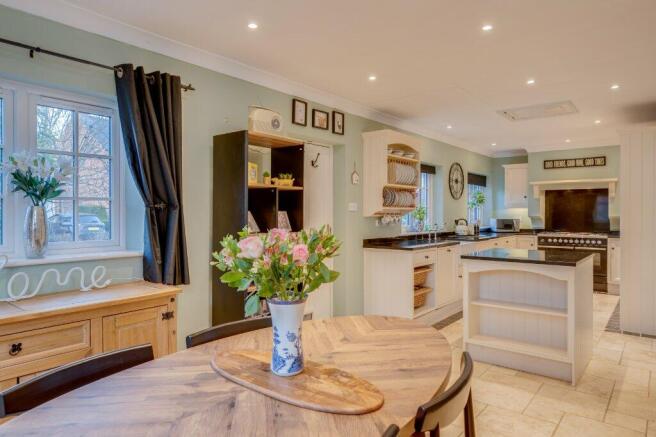 Dining Kitchen