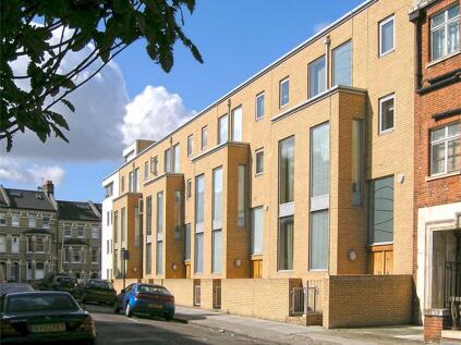 Ilminster Gardens, London, SW11