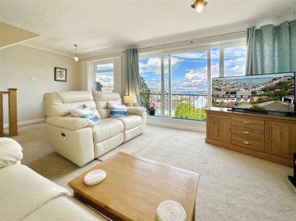 Lounge Towards Balcony.JPG
