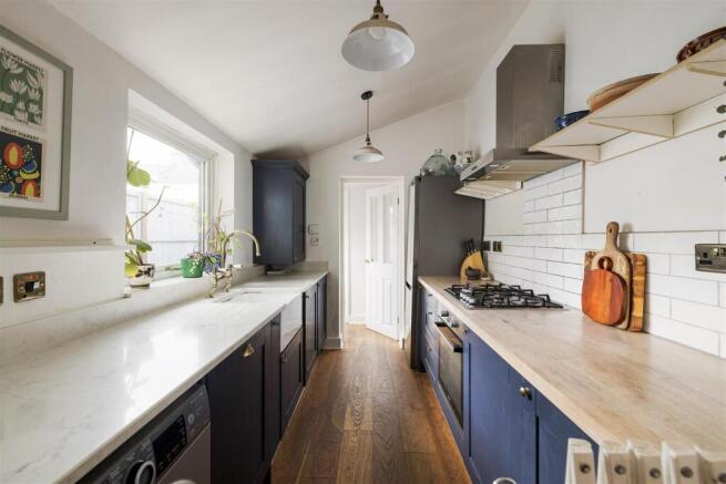 Thorpe Road, E7