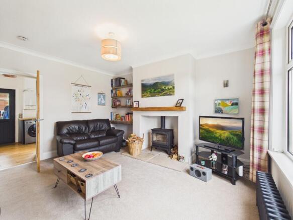3 bed Terraced to rent Image 12