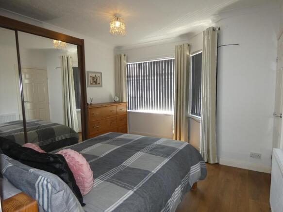 2 bed Terraced for sale Image 9