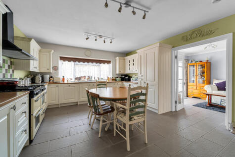 The Drive, Wraysbury, Staines-upon-Thames