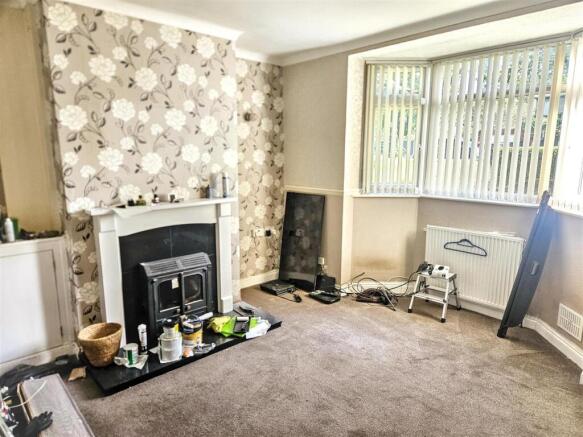 3 bed Semi-Detached for sale Image 4