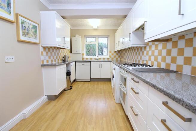 009 Sewell Close - Kitchen - 1.JPG