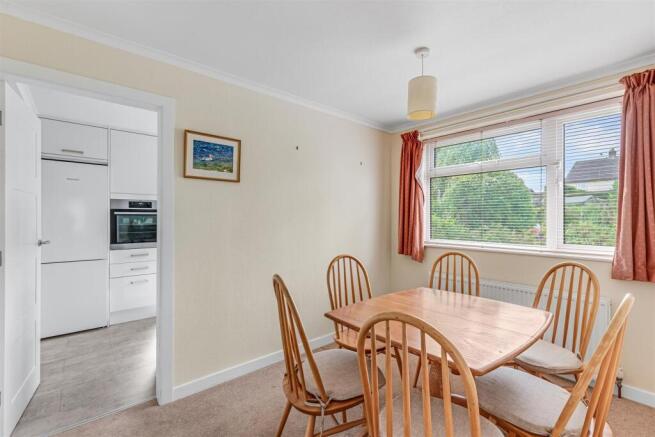 3 bed Link Detached House for sale Image 5