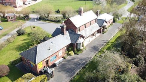 6 bed Detached for sale Image 12