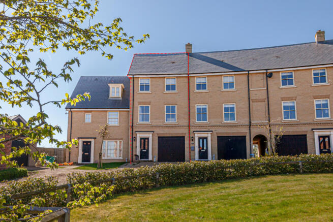 4 Bedroom Townhouse For Sale