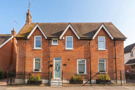 Station Road, Sawbridgeworth, Hertfordshire, CM21