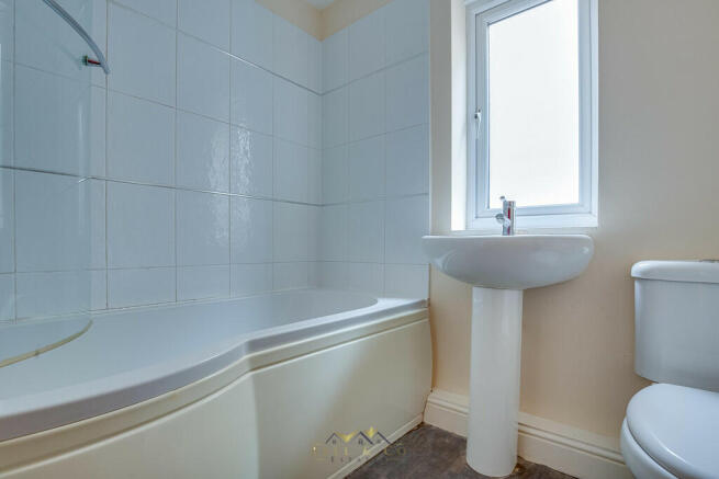 Bathroom 1.1